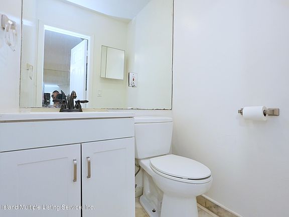 5th image of 6 Ivy Ct