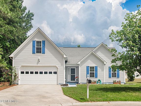 2nd image of 1867 Neese Circle NE