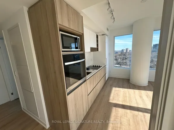 319 Jarvis St #1115, Toronto, ON M5B 2C2