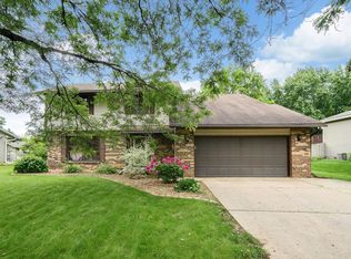 8495 77th St S, Cottage Grove, MN 55016