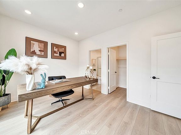 4th image of 16345 Veterans Way