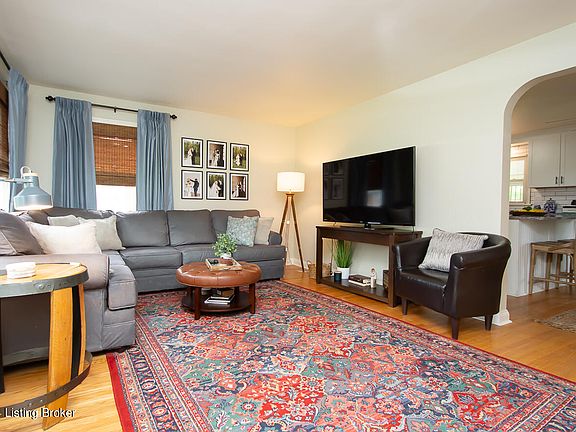 5th image of 4904 Oak Park Dr