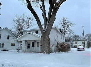 216 N Chestnut St, Reed City, MI 49677