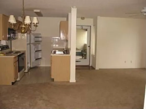 100 Spanish Oak Ct, Myrtle Beach, SC 29575