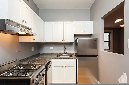 439 W Melrose St #3C Photo 1