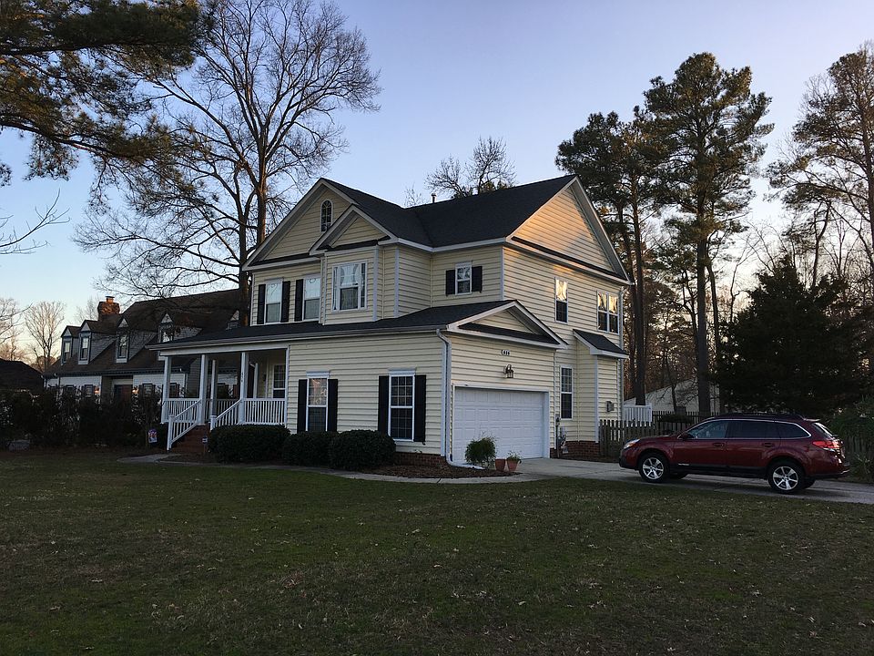 2nd image of 621 N Lynnhaven Rd
