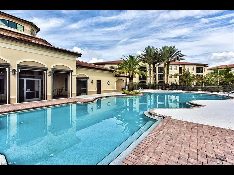 12960 Positano Cir #203 — Photo 9