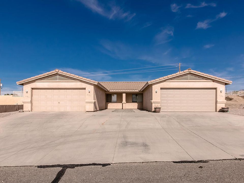 1st image of 2571 Fremont Dr