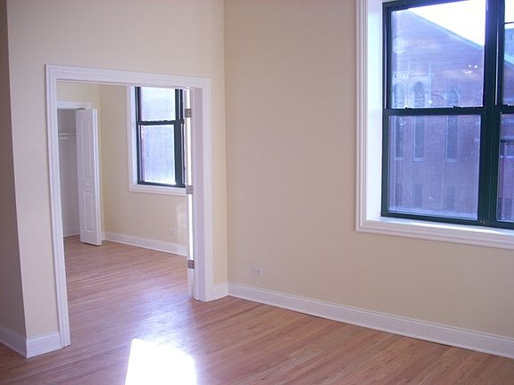 3rd image of 851 N La Salle Drive 1 S