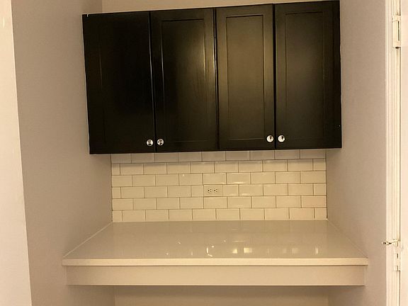 4th image of 837 W Sunnyside Ave #3