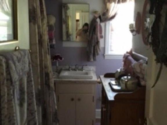 5th image of 2141 Windsor Ave
