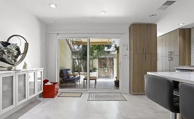 6544 N 7th Ave #8 — Photo 7