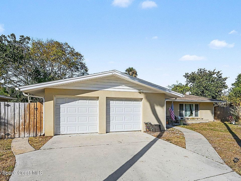 1st image of 108 River Heights Dr