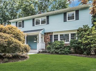 8 Lenmore Drive, Old Bethpage, NY 11804