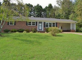 425 Bost Rd, Morganton, NC 28655