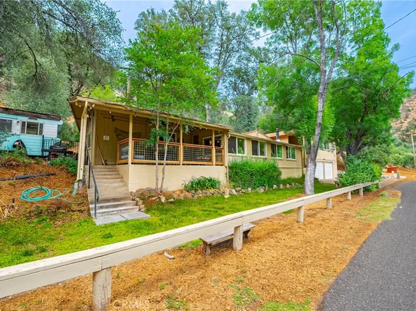 9977 Incline Rd, El Portal, CA 95318