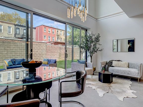 5th image of 179 Pine St #1