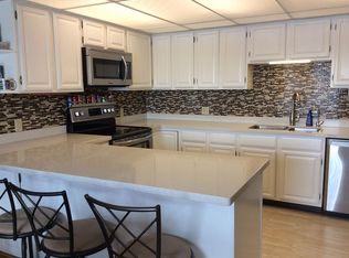 3292 Camelot Dr, Woodbury, MN 55125