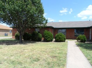404 N Nolan River Rd #A-B, Cleburne, TX 76033