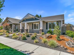 560 Canterwood Dr, Medford, OR 97504
