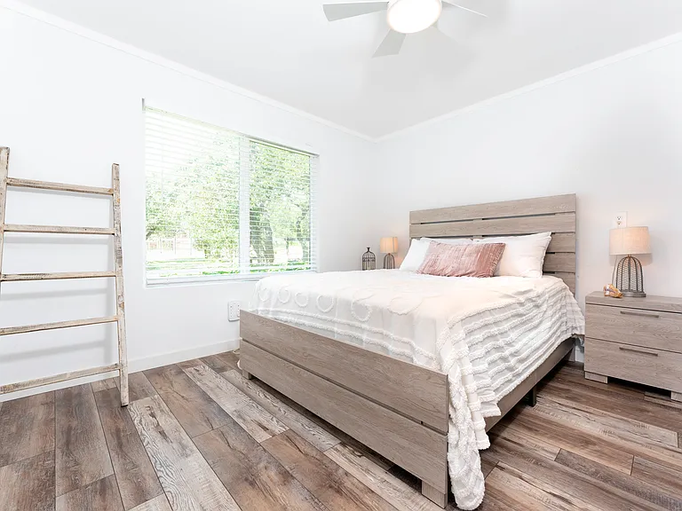 124 S Rainbow Ranch Rd — Photo 17