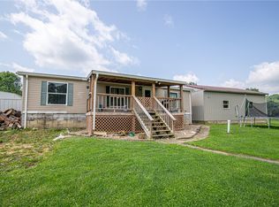 410 Davistown Rd, Mount Morris, PA 15349