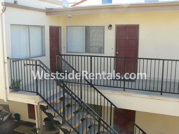 2nd image of 532 Hermosa Ave APT 3