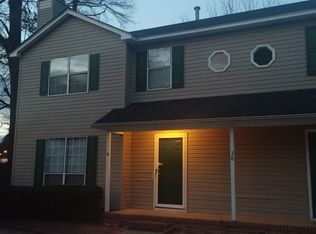 32 Huntsfield Dr, Greenville, SC 29607