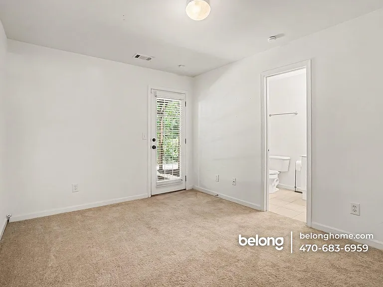 1429 Liberty Pkwy NW — Photo 9