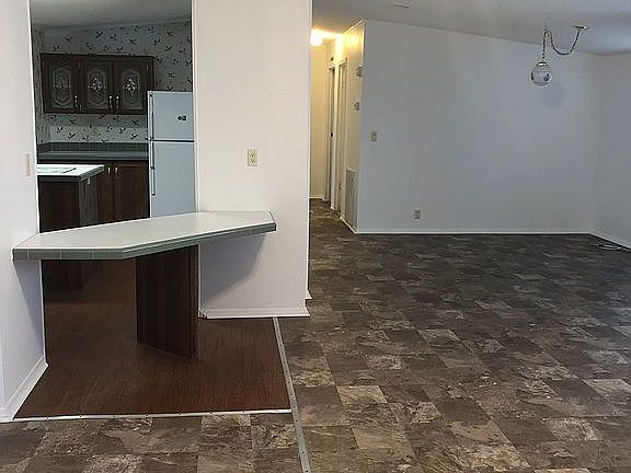 2nd image of 10907 Olivewood Ln