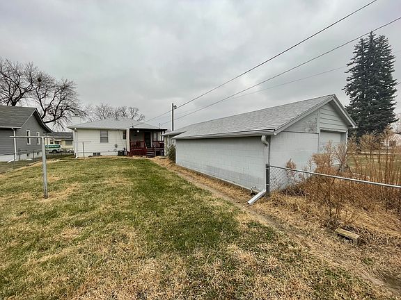 5th image of 3111 Avenue F