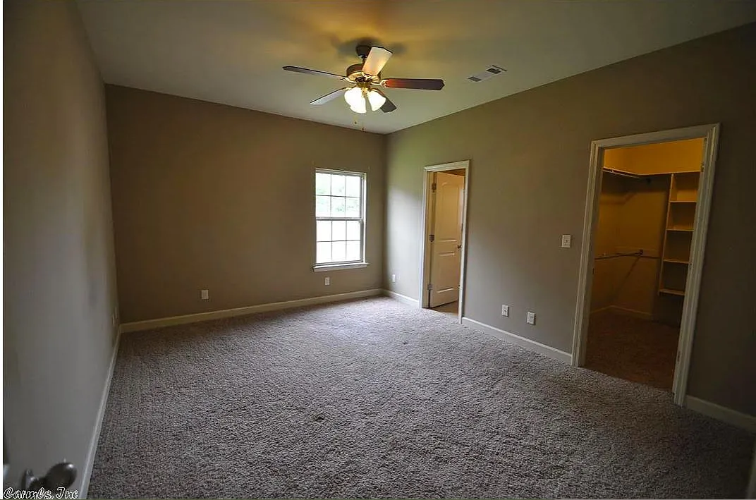 3 bed, 1380 sqft, $1,800 — Photo 3