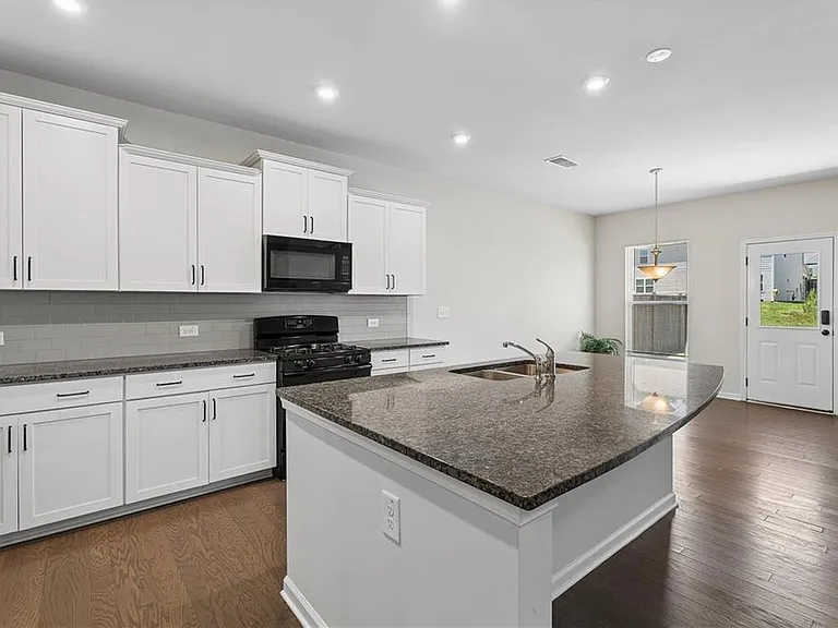 5740 Wheeler Ridge Rd — Photo 8