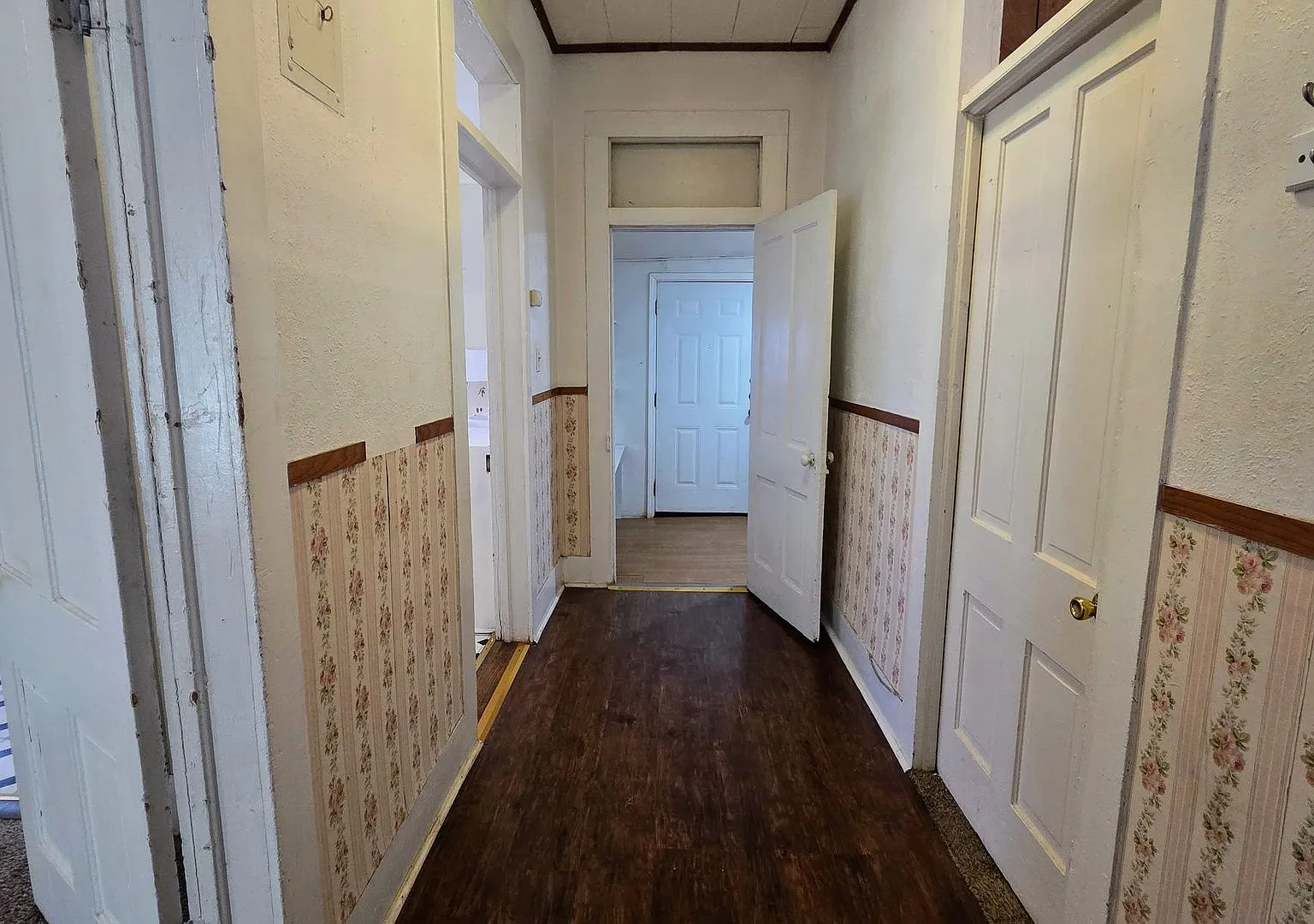 Denver Heights 2 Bedroom Home — Photo 4