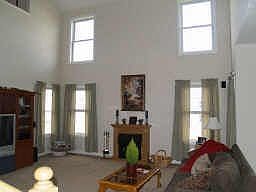 1st image of 219 Fox Glen Dr W