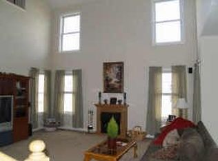 219 Fox Glen Dr W, Pickerington, OH 43147