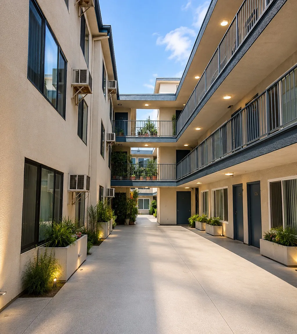 1 bed, 975 sqft, $1,595 — Photo 2