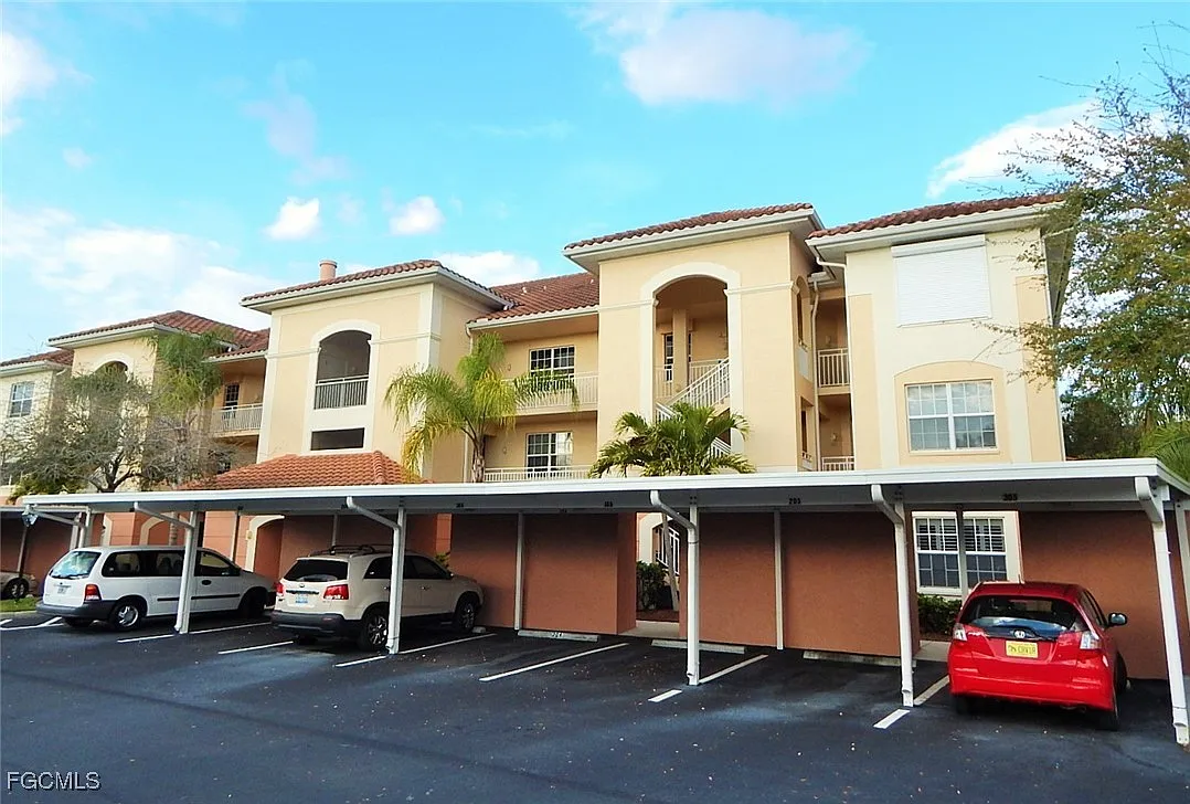 Building Photo - 1113 Van Loon Commons Cir #304