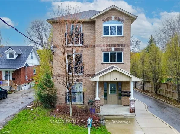 151 Bridgeport Rd E #4, Waterloo, ON N2J 2K3