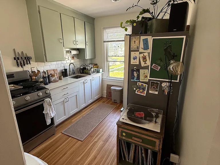 8020 John R St — Photo 4