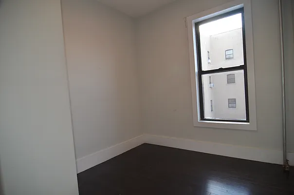 Rented by Oxford Property Group | media 8