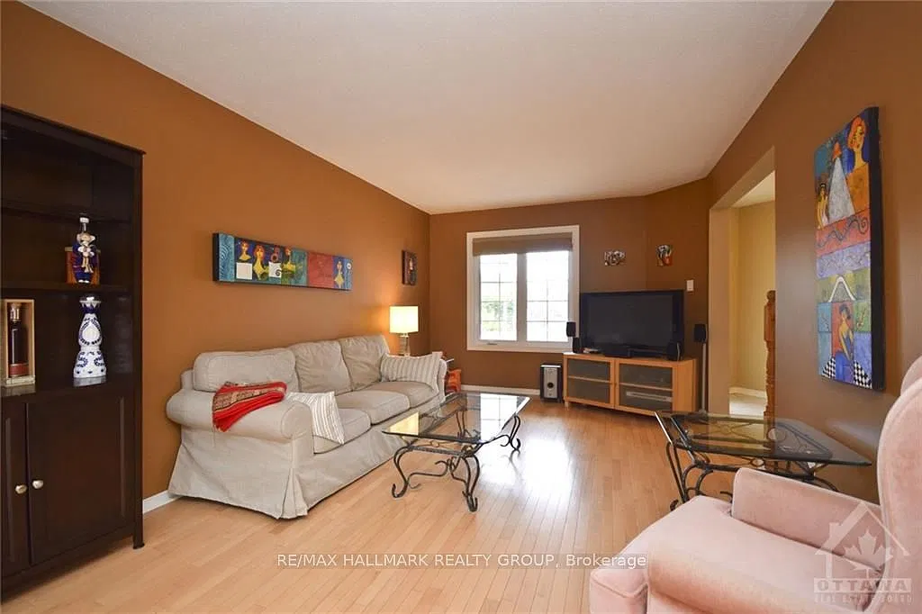 4 bed, $3,350 — Photo 4