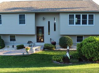 223 Schuylkill Mountain Rd, Schuylkill Haven, PA 17972