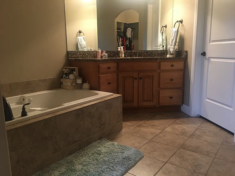 810 S Dixie Dr #26 — Photo 7