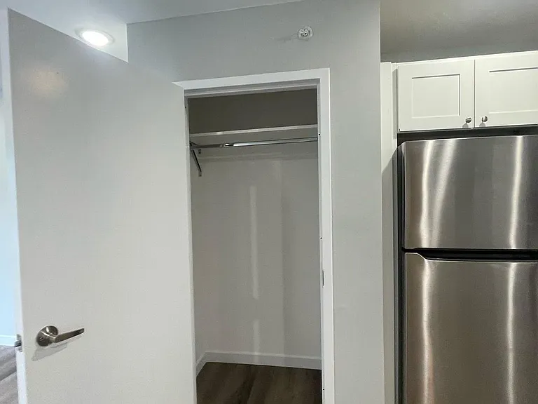 223-225 Rosa Parks Blvd #405 — Photo 6