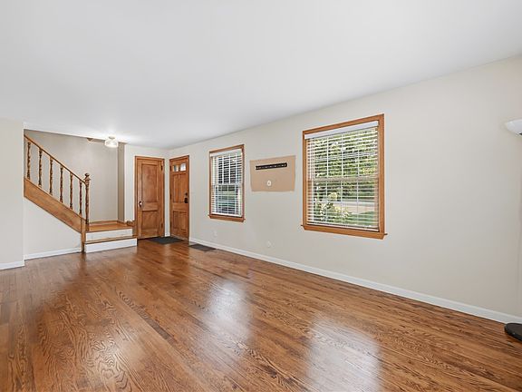5th image of 274 S Oakdale Ave
