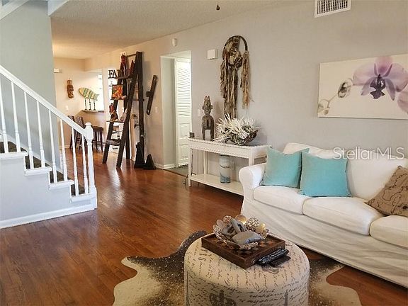 2nd image of 5101 Rosegreen Ct