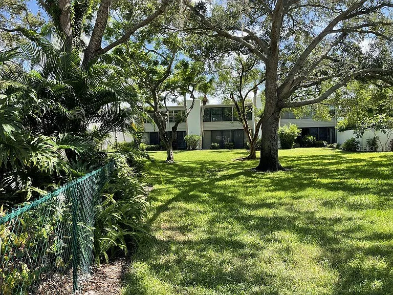 206 Lakewood Dr #206 — Photo 16