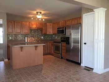 2nd image of 107 N Savanna Dr