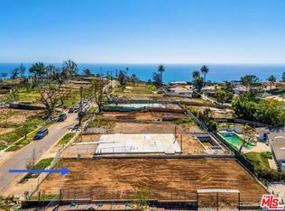 381 N Las Casas Ave, Pacific Palisades, CA 90272